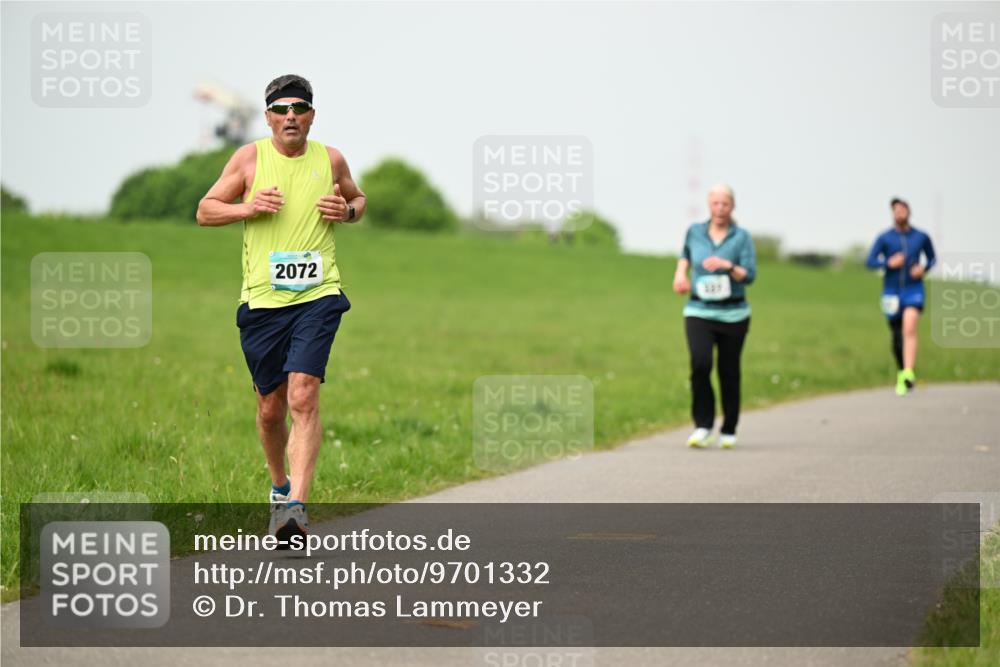 10.05.2026 - 8. Wedeler Halbmarathon Dr. Thomas Lammeyer http://msf.ph/oto/9701332 10.05.2026 11:42:43 Laufen 2072 meine-sportfotos.de