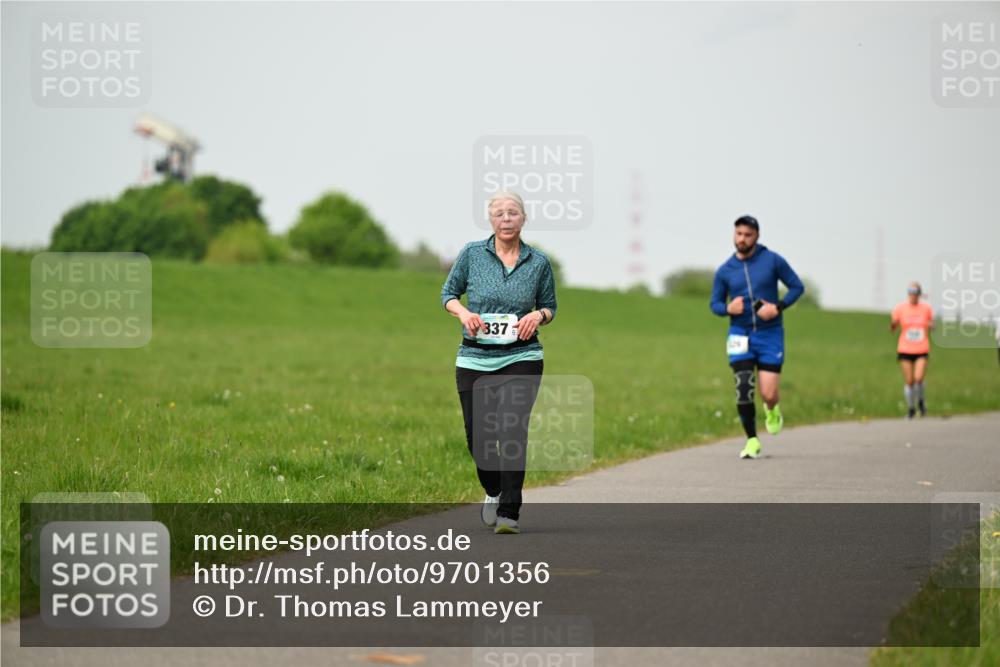10.05.2026 - 8. Wedeler Halbmarathon Dr. Thomas Lammeyer http://msf.ph/oto/9701356 10.05.2026 11:42:48 Laufen 337 meine-sportfotos.de
