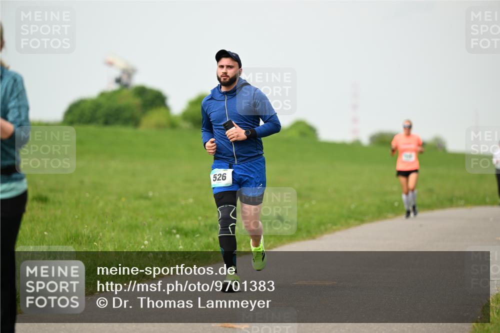 10.05.2026 - 8. Wedeler Halbmarathon Dr. Thomas Lammeyer http://msf.ph/oto/9701383 10.05.2026 11:42:54 Laufen 526 meine-sportfotos.de