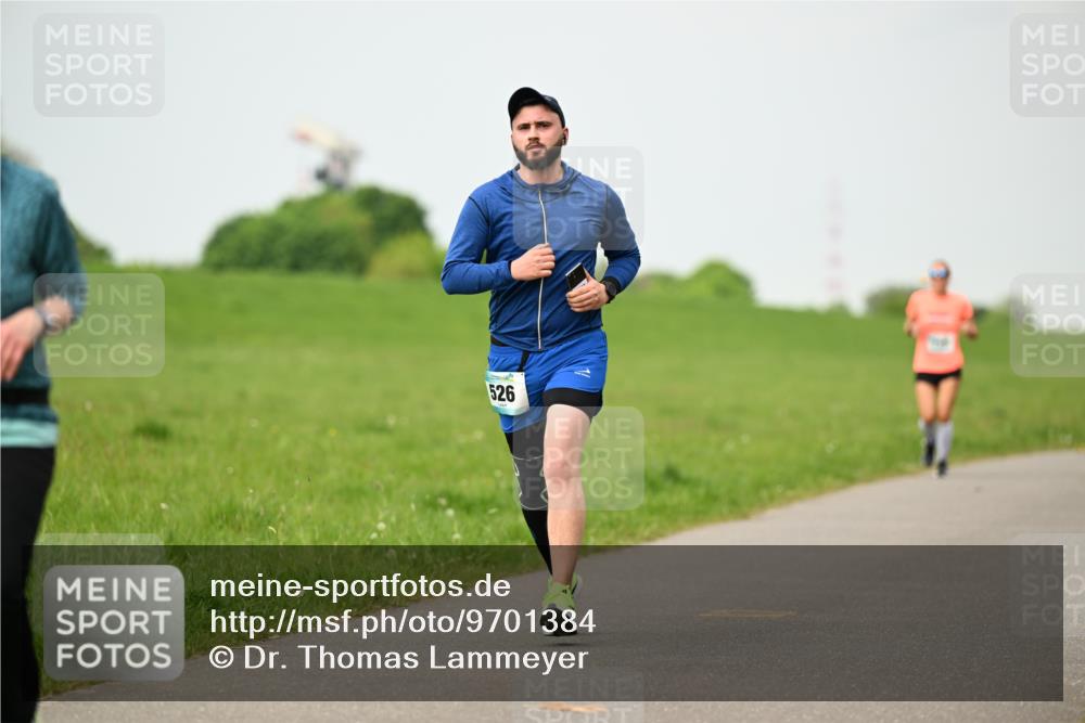 10.05.2026 - 8. Wedeler Halbmarathon Dr. Thomas Lammeyer http://msf.ph/oto/9701384 10.05.2026 11:42:54 Laufen 526 meine-sportfotos.de