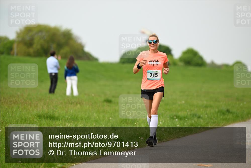 10.05.2026 - 8. Wedeler Halbmarathon Dr. Thomas Lammeyer http://msf.ph/oto/9701413 10.05.2026 11:43:02 Laufen 715 meine-sportfotos.de