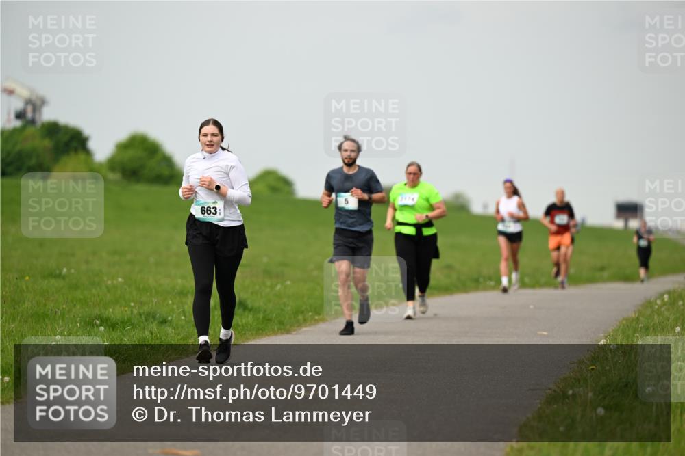10.05.2026 - 8. Wedeler Halbmarathon Dr. Thomas Lammeyer http://msf.ph/oto/9701449 10.05.2026 11:43:14 Laufen 663 meine-sportfotos.de
