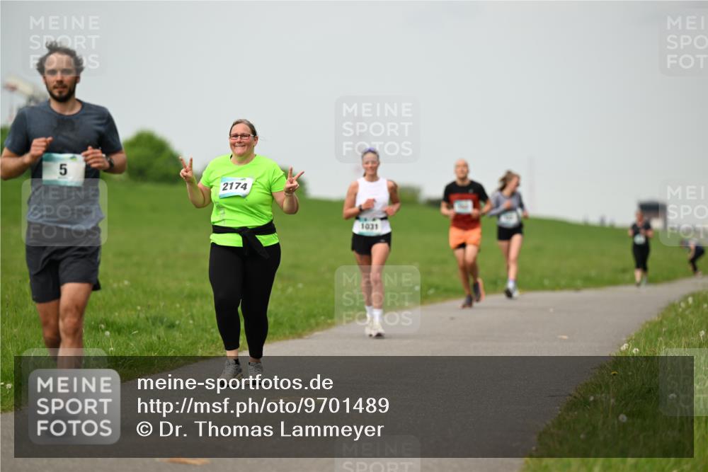 10.05.2026 - 8. Wedeler Halbmarathon Dr. Thomas Lammeyer http://msf.ph/oto/9701489 10.05.2026 11:43:21 Laufen 2174, 1031 meine-sportfotos.de