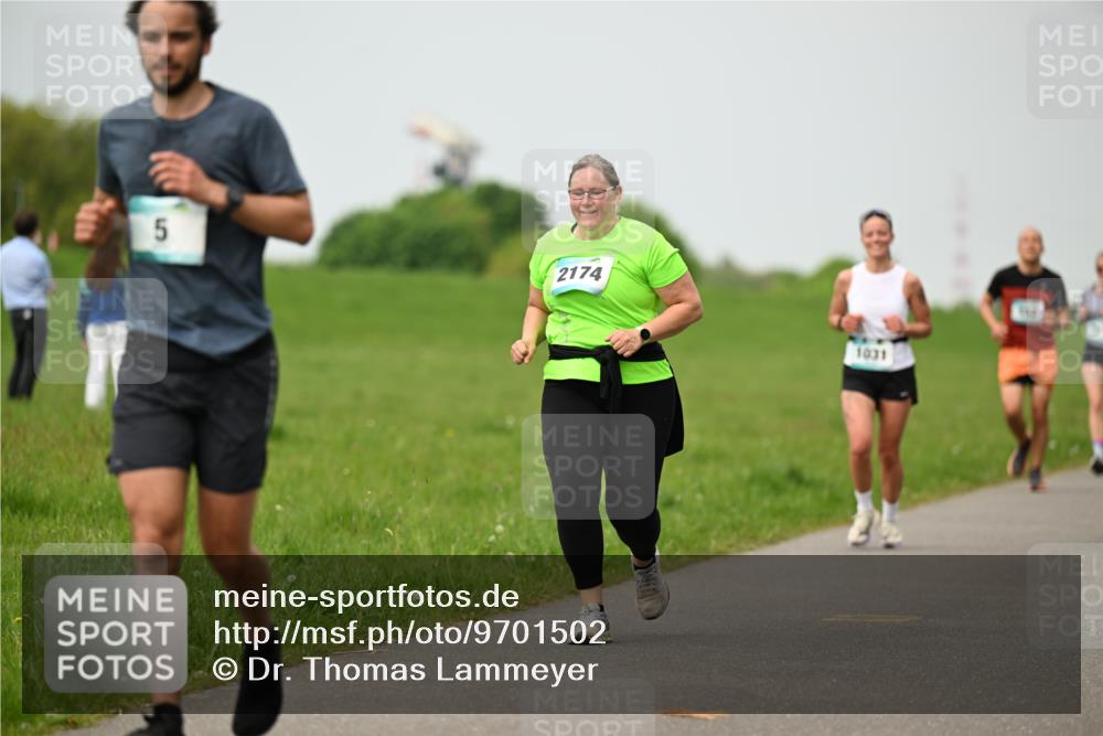 10.05.2026 - 8. Wedeler Halbmarathon Dr. Thomas Lammeyer http://msf.ph/oto/9701502 10.05.2026 11:43:22 Laufen 2174, 1031 meine-sportfotos.de
