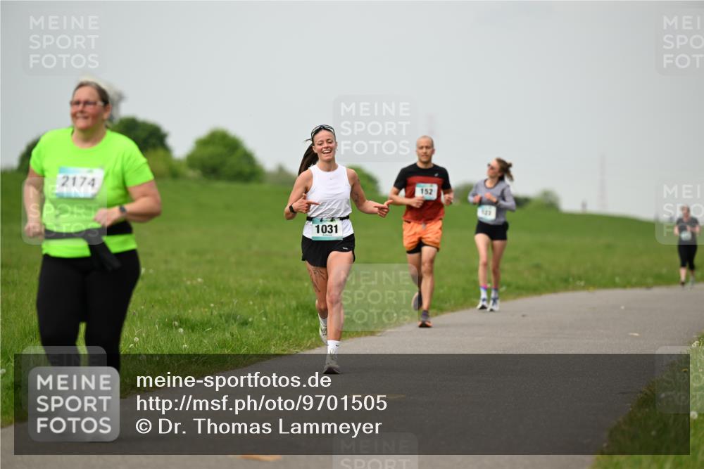 10.05.2026 - 8. Wedeler Halbmarathon Dr. Thomas Lammeyer http://msf.ph/oto/9701505 10.05.2026 11:43:24 Laufen 2174, 1031, 152 meine-sportfotos.de