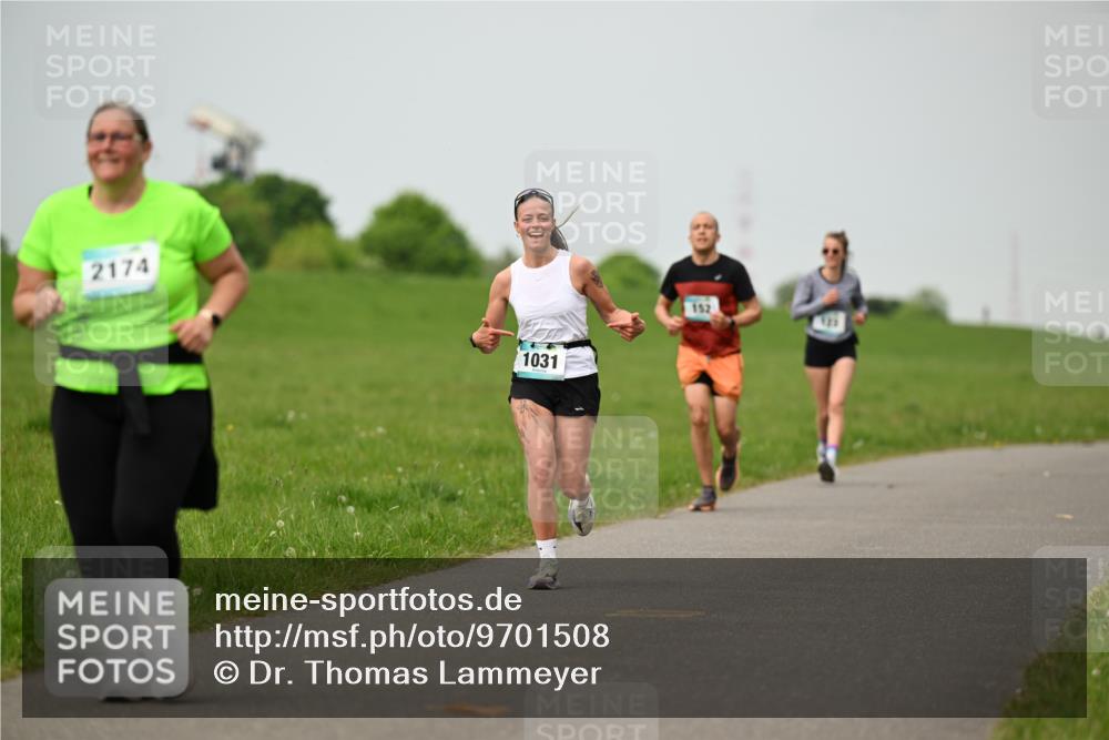 10.05.2026 - 8. Wedeler Halbmarathon Dr. Thomas Lammeyer http://msf.ph/oto/9701508 10.05.2026 11:43:24 Laufen 2174, 1031, 152 meine-sportfotos.de