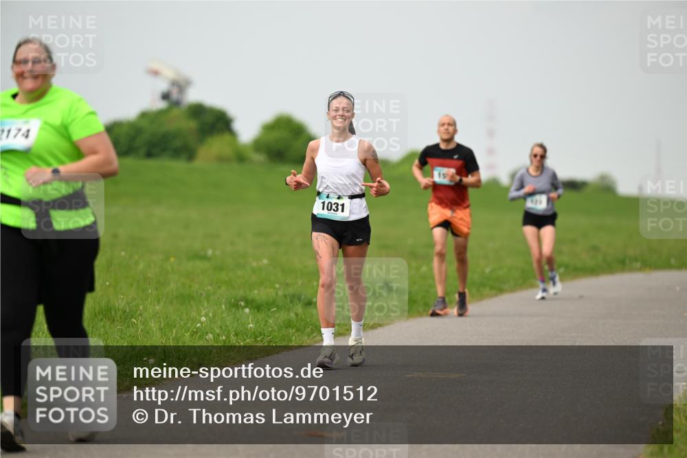 10.05.2026 - 8. Wedeler Halbmarathon Dr. Thomas Lammeyer http://msf.ph/oto/9701512 10.05.2026 11:43:24 Laufen 2174, 1031 meine-sportfotos.de