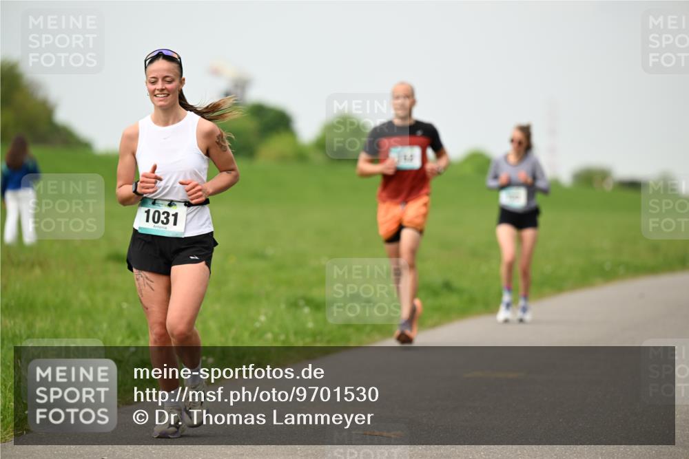 10.05.2026 - 8. Wedeler Halbmarathon Dr. Thomas Lammeyer http://msf.ph/oto/9701530 10.05.2026 11:43:27 Laufen 1031 meine-sportfotos.de