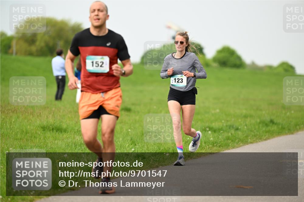 10.05.2026 - 8. Wedeler Halbmarathon Dr. Thomas Lammeyer http://msf.ph/oto/9701547 10.05.2026 11:43:30 Laufen 152, 123 meine-sportfotos.de