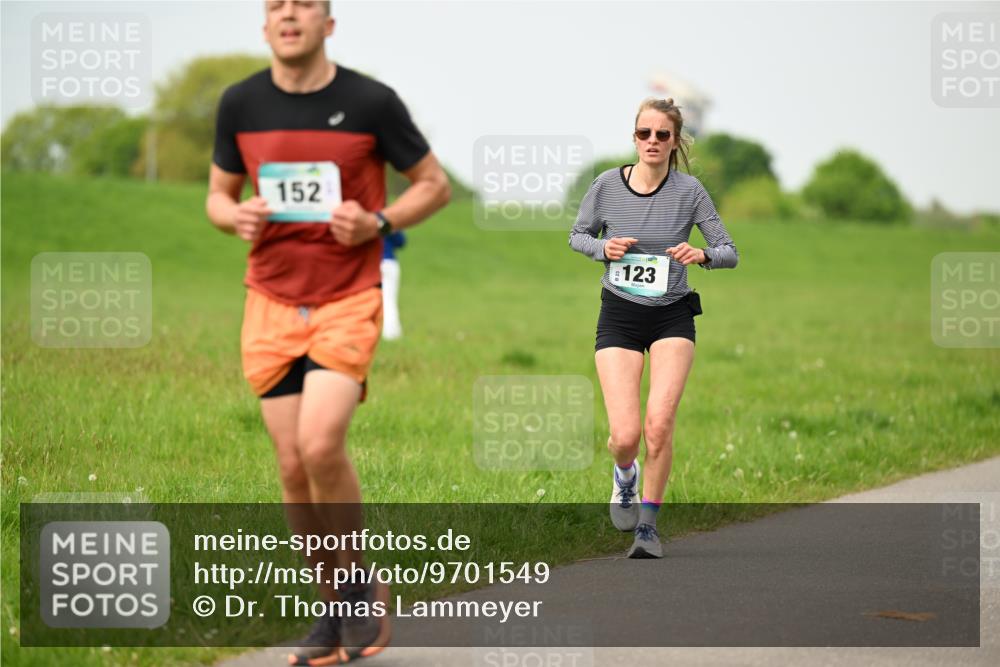 10.05.2026 - 8. Wedeler Halbmarathon Dr. Thomas Lammeyer http://msf.ph/oto/9701549 10.05.2026 11:43:31 Laufen 152, 123 meine-sportfotos.de