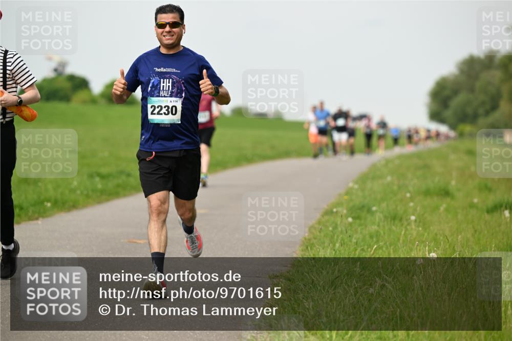 10.05.2026 - 8. Wedeler Halbmarathon Dr. Thomas Lammeyer http://msf.ph/oto/9701615 10.05.2026 11:44:12 Laufen 114, 2230 meine-sportfotos.de