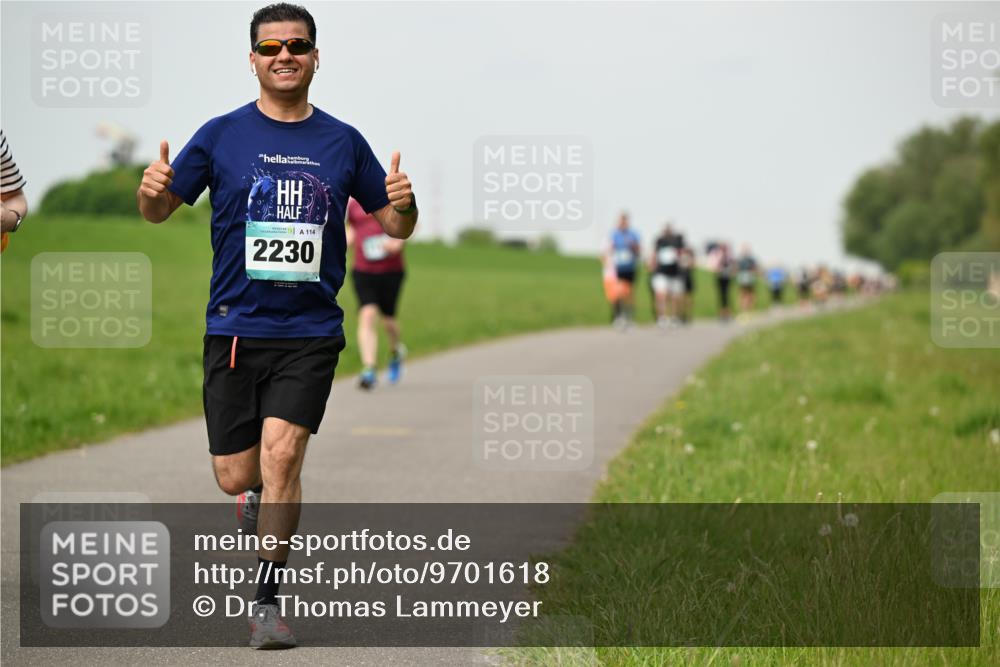10.05.2026 - 8. Wedeler Halbmarathon Dr. Thomas Lammeyer http://msf.ph/oto/9701618 10.05.2026 11:44:13 Laufen 114, 2230 meine-sportfotos.de