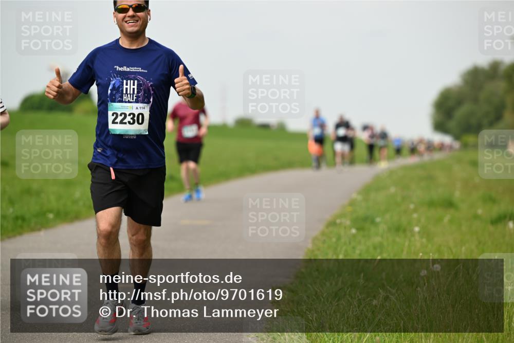 10.05.2026 - 8. Wedeler Halbmarathon Dr. Thomas Lammeyer http://msf.ph/oto/9701619 10.05.2026 11:44:13 Laufen 114, 2230 meine-sportfotos.de