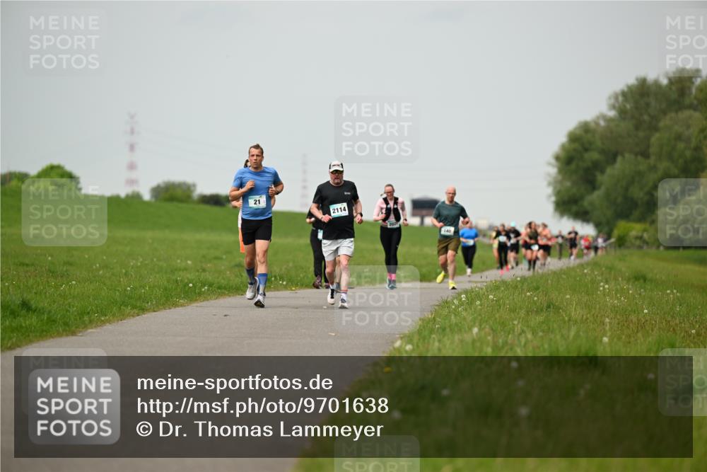 10.05.2026 - 8. Wedeler Halbmarathon Dr. Thomas Lammeyer http://msf.ph/oto/9701638 10.05.2026 11:44:17 Laufen 2114, 140 meine-sportfotos.de