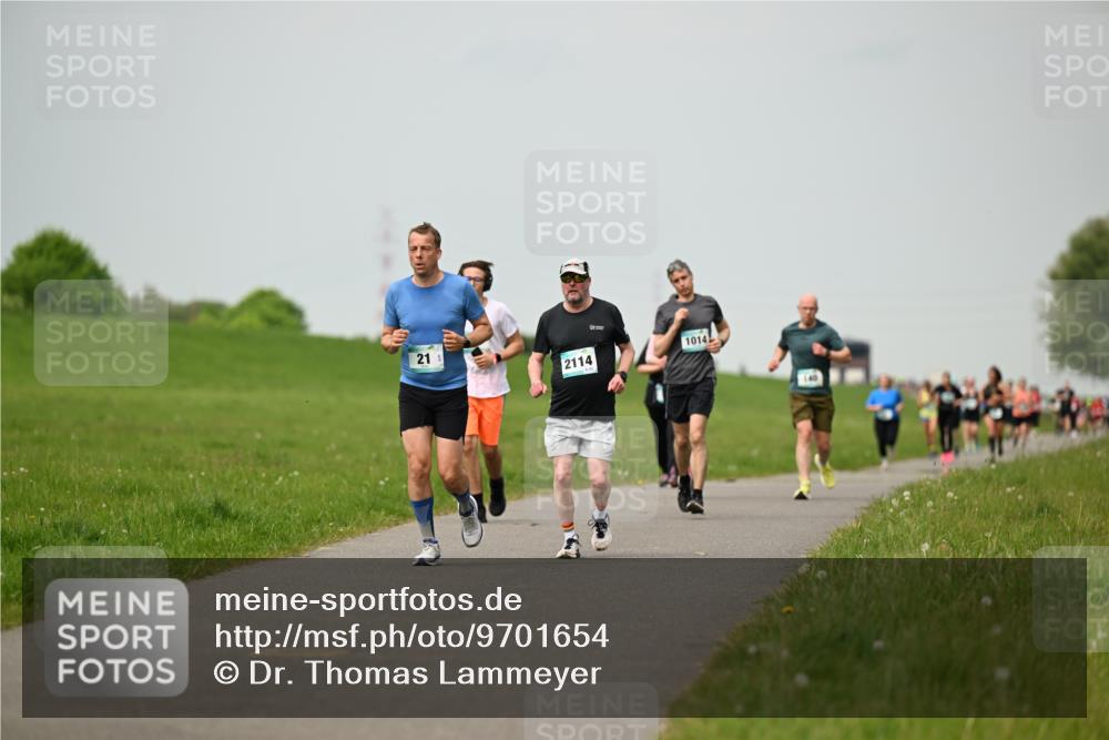 10.05.2026 - 8. Wedeler Halbmarathon Dr. Thomas Lammeyer http://msf.ph/oto/9701654 10.05.2026 11:44:22 Laufen 2114, 1014 meine-sportfotos.de