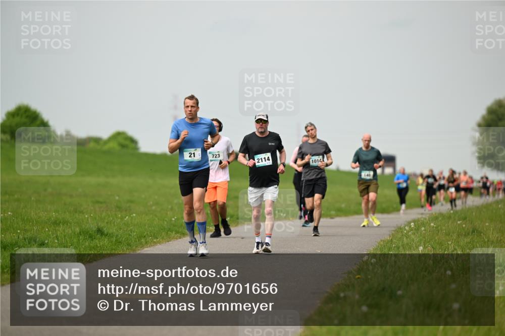 10.05.2026 - 8. Wedeler Halbmarathon Dr. Thomas Lammeyer http://msf.ph/oto/9701656 10.05.2026 11:44:22 Laufen 221, 723, 2114, 1014 meine-sportfotos.de