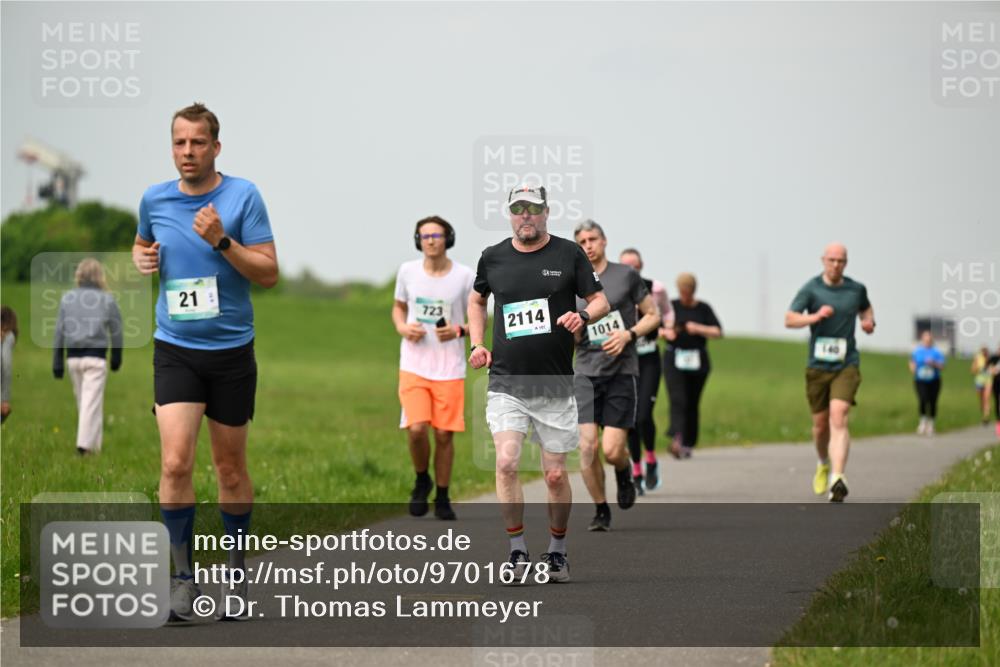10.05.2026 - 8. Wedeler Halbmarathon Dr. Thomas Lammeyer http://msf.ph/oto/9701678 10.05.2026 11:44:26 Laufen 723, 2114, 1014 meine-sportfotos.de