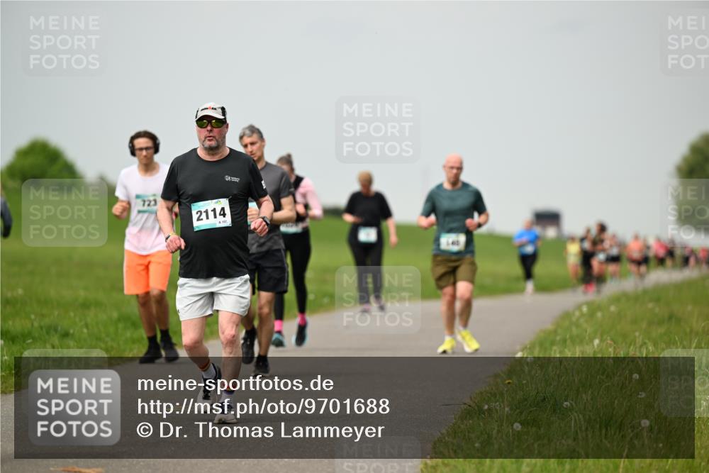 10.05.2026 - 8. Wedeler Halbmarathon Dr. Thomas Lammeyer http://msf.ph/oto/9701688 10.05.2026 11:44:27 Laufen 723, 2114 meine-sportfotos.de