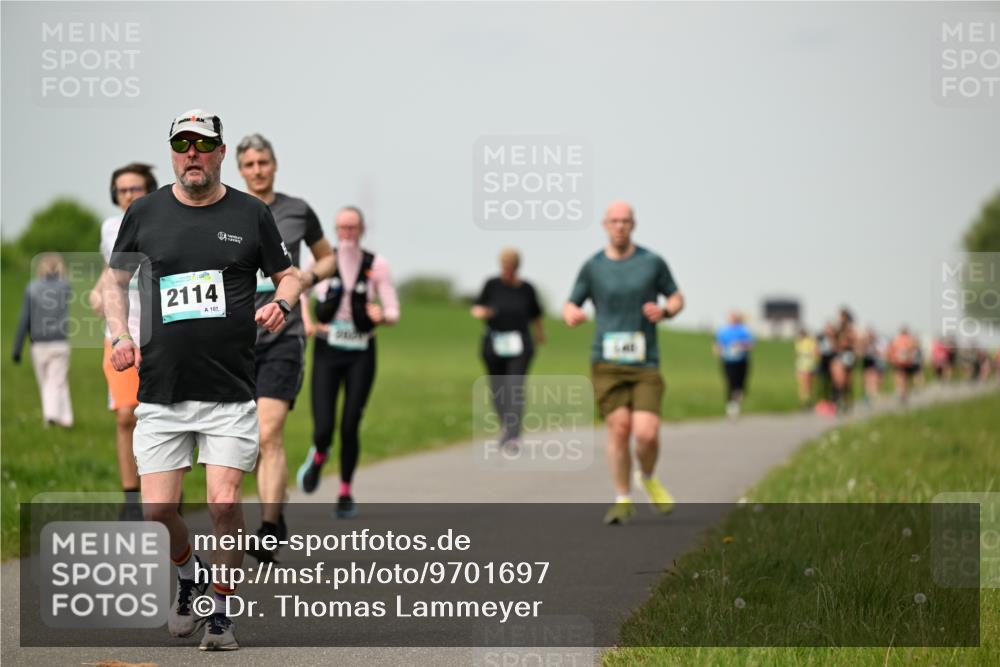 10.05.2026 - 8. Wedeler Halbmarathon Dr. Thomas Lammeyer http://msf.ph/oto/9701697 10.05.2026 11:44:29 Laufen 2114, 107 meine-sportfotos.de