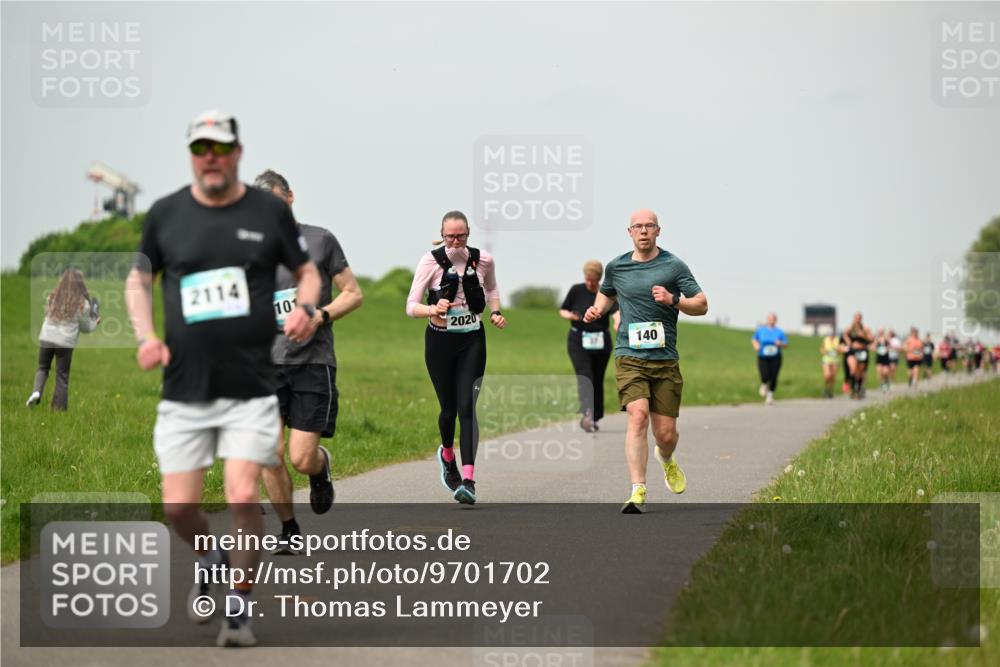 10.05.2026 - 8. Wedeler Halbmarathon Dr. Thomas Lammeyer http://msf.ph/oto/9701702 10.05.2026 11:44:30 Laufen 2114, 101, 2020, 140 meine-sportfotos.de