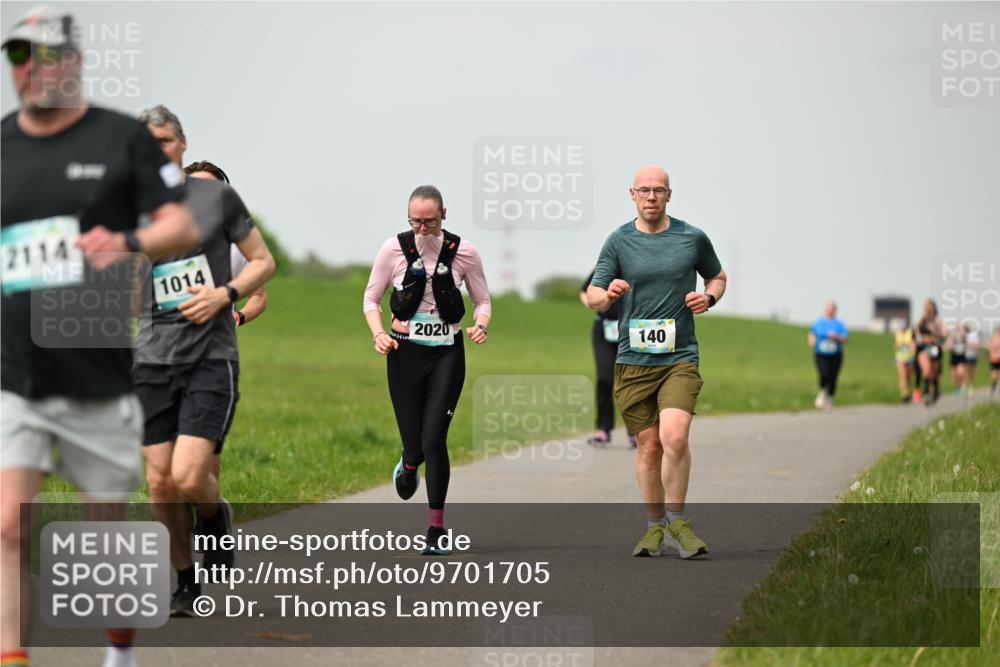 10.05.2026 - 8. Wedeler Halbmarathon Dr. Thomas Lammeyer http://msf.ph/oto/9701705 10.05.2026 11:44:31 Laufen 2114, 1014, 2020, 140 meine-sportfotos.de