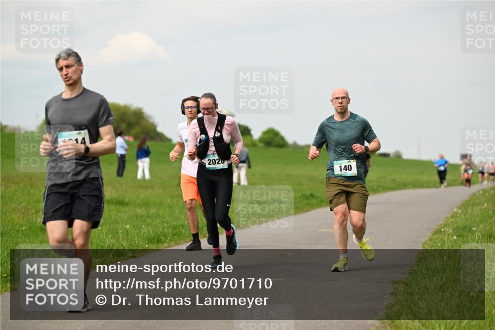 10.05.2026 - 8. Wedeler Halbmarathon Dr. Thomas Lammeyer http://msf.ph/oto/9701710 10.05.2026 11:44:33 Laufen 2014, 2020, 140 meine-sportfotos.de