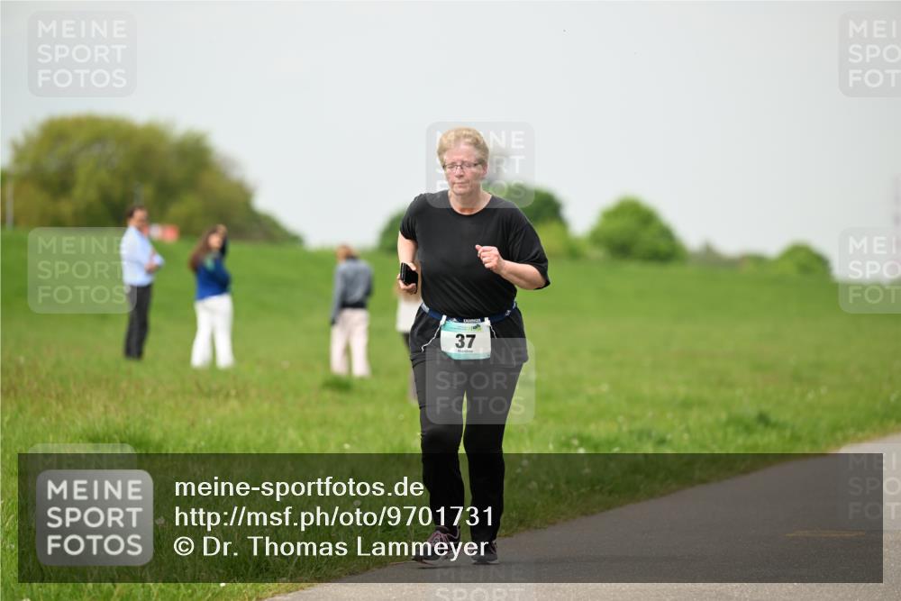 10.05.2026 - 8. Wedeler Halbmarathon Dr. Thomas Lammeyer http://msf.ph/oto/9701731 10.05.2026 11:44:41 Laufen  meine-sportfotos.de