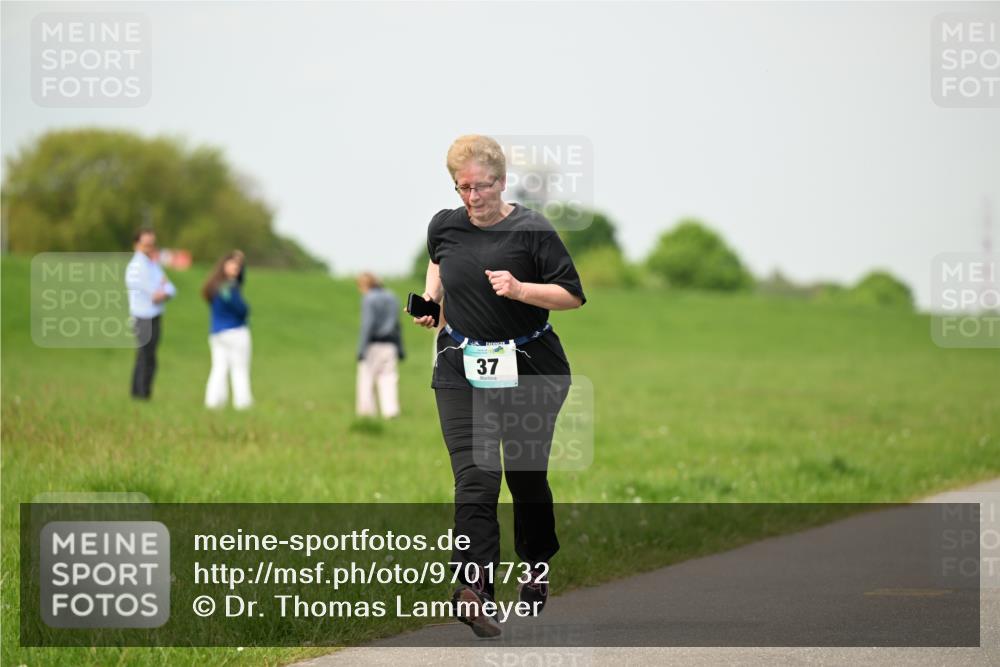 10.05.2026 - 8. Wedeler Halbmarathon Dr. Thomas Lammeyer http://msf.ph/oto/9701732 10.05.2026 11:44:42 Laufen  meine-sportfotos.de
