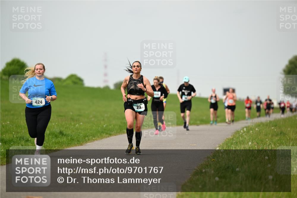10.05.2026 - 8. Wedeler Halbmarathon Dr. Thomas Lammeyer http://msf.ph/oto/9701767 10.05.2026 11:44:48 Laufen 424 meine-sportfotos.de