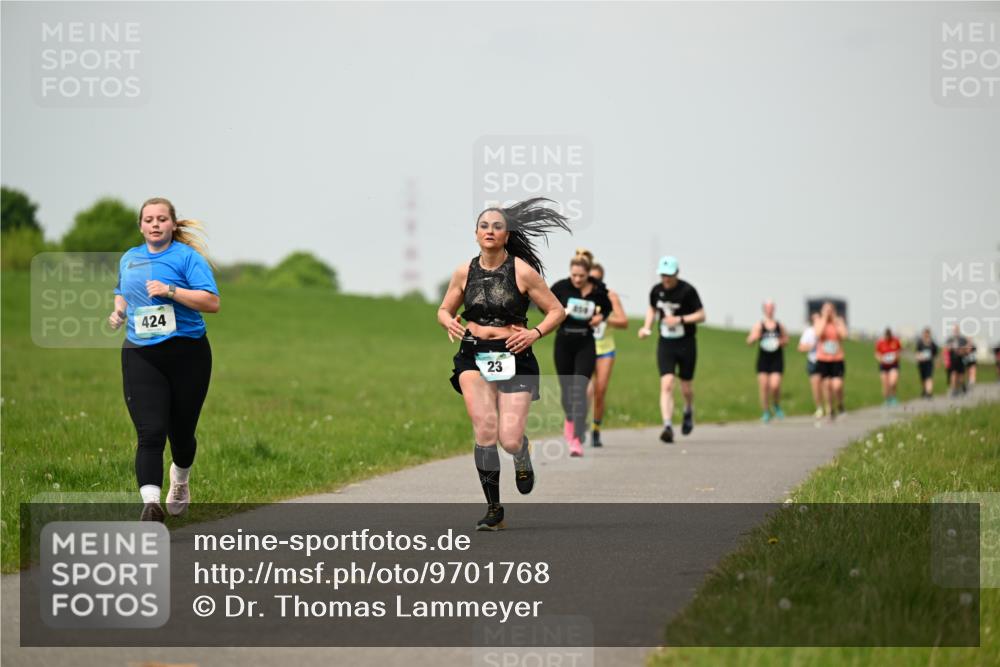 10.05.2026 - 8. Wedeler Halbmarathon Dr. Thomas Lammeyer http://msf.ph/oto/9701768 10.05.2026 11:44:48 Laufen 424 meine-sportfotos.de