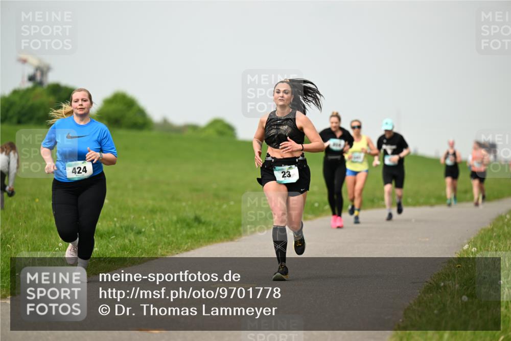 10.05.2026 - 8. Wedeler Halbmarathon Dr. Thomas Lammeyer http://msf.ph/oto/9701778 10.05.2026 11:44:49 Laufen 424 meine-sportfotos.de