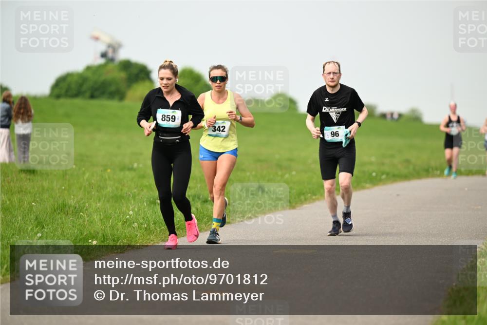 10.05.2026 - 8. Wedeler Halbmarathon Dr. Thomas Lammeyer http://msf.ph/oto/9701812 10.05.2026 11:44:56 Laufen 859, 342 meine-sportfotos.de