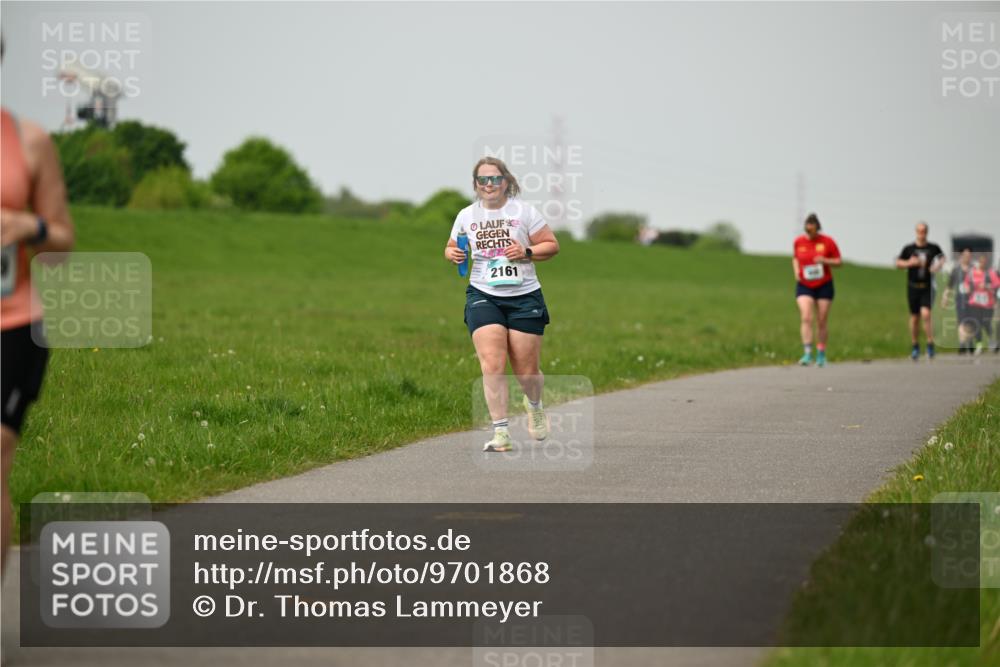 10.05.2026 - 8. Wedeler Halbmarathon Dr. Thomas Lammeyer http://msf.ph/oto/9701868 10.05.2026 11:45:15 Laufen 2161 meine-sportfotos.de