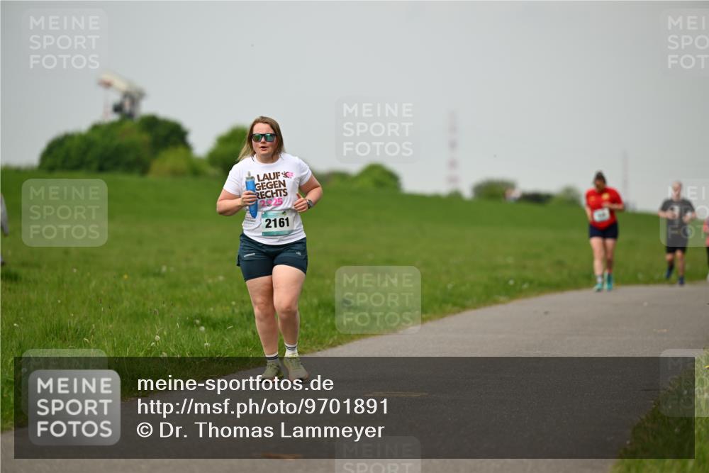 10.05.2026 - 8. Wedeler Halbmarathon Dr. Thomas Lammeyer http://msf.ph/oto/9701891 10.05.2026 11:45:19 Laufen 2161 meine-sportfotos.de