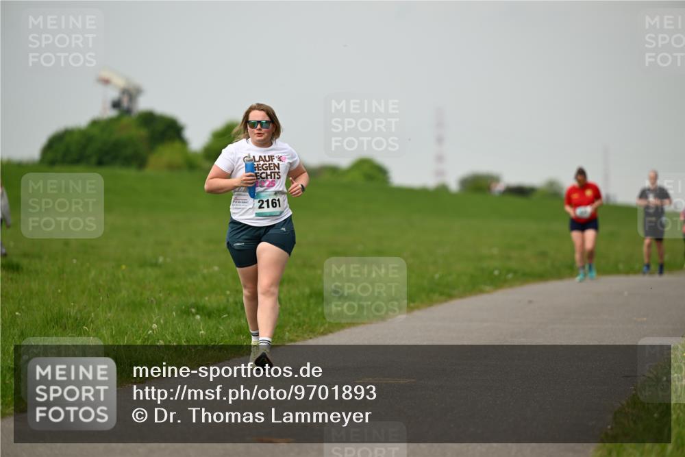 10.05.2026 - 8. Wedeler Halbmarathon Dr. Thomas Lammeyer http://msf.ph/oto/9701893 10.05.2026 11:45:19 Laufen 2161 meine-sportfotos.de