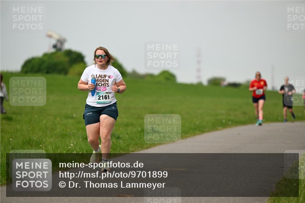 10.05.2026 - 8. Wedeler Halbmarathon Dr. Thomas Lammeyer http://msf.ph/oto/9701899 10.05.2026 11:45:20 Laufen 2025, 2161 meine-sportfotos.de