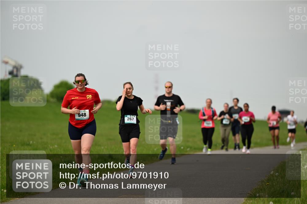 10.05.2026 - 8. Wedeler Halbmarathon Dr. Thomas Lammeyer http://msf.ph/oto/9701910 10.05.2026 11:45:33 Laufen 948, 267 meine-sportfotos.de