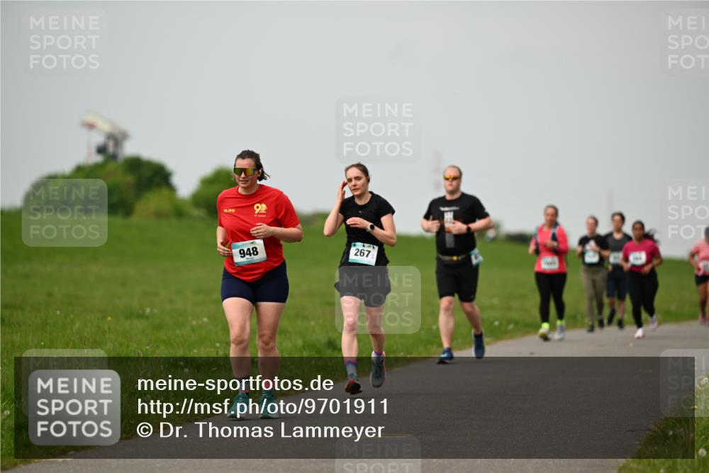 10.05.2026 - 8. Wedeler Halbmarathon Dr. Thomas Lammeyer http://msf.ph/oto/9701911 10.05.2026 11:45:33 Laufen 948, 267 meine-sportfotos.de