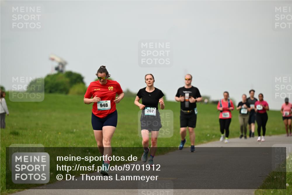 10.05.2026 - 8. Wedeler Halbmarathon Dr. Thomas Lammeyer http://msf.ph/oto/9701912 10.05.2026 11:45:34 Laufen 948, 267 meine-sportfotos.de