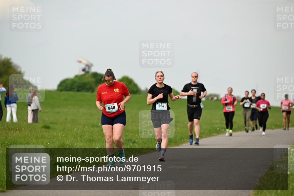 10.05.2026 - 8. Wedeler Halbmarathon Dr. Thomas Lammeyer http://msf.ph/oto/9701915 10.05.2026 11:45:34 Laufen 948, 267 meine-sportfotos.de
