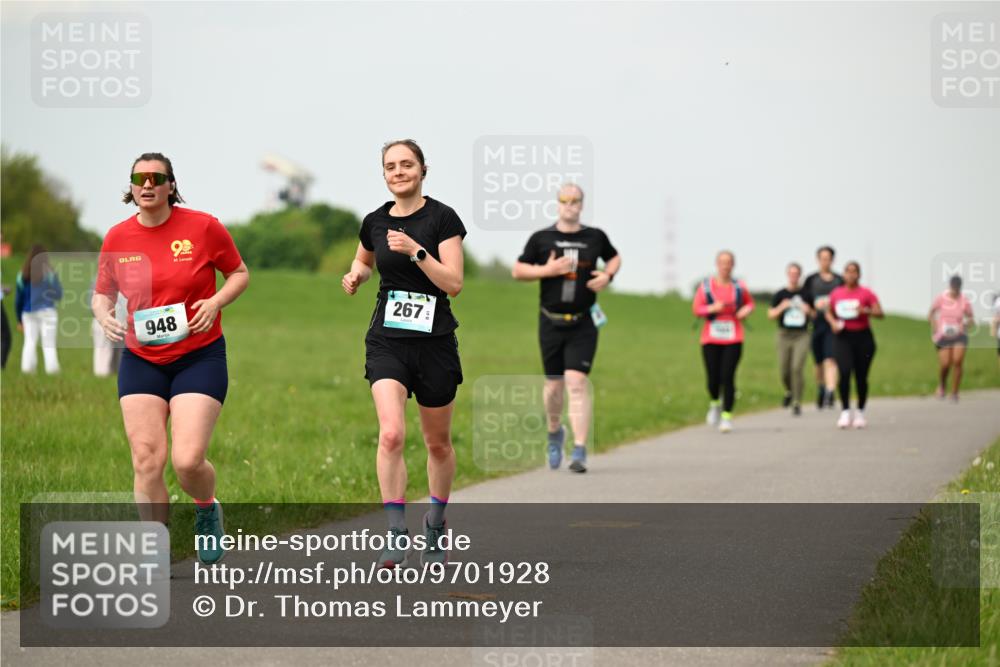 10.05.2026 - 8. Wedeler Halbmarathon Dr. Thomas Lammeyer http://msf.ph/oto/9701928 10.05.2026 11:45:36 Laufen 948, 267 meine-sportfotos.de
