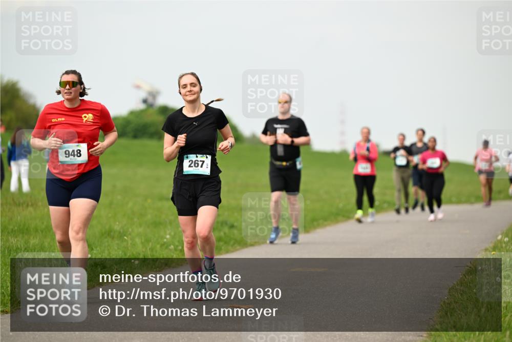 10.05.2026 - 8. Wedeler Halbmarathon Dr. Thomas Lammeyer http://msf.ph/oto/9701930 10.05.2026 11:45:37 Laufen 948, 267 meine-sportfotos.de