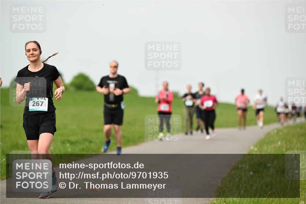 10.05.2026 - 8. Wedeler Halbmarathon Dr. Thomas Lammeyer http://msf.ph/oto/9701935 10.05.2026 11:45:37 Laufen 267 meine-sportfotos.de