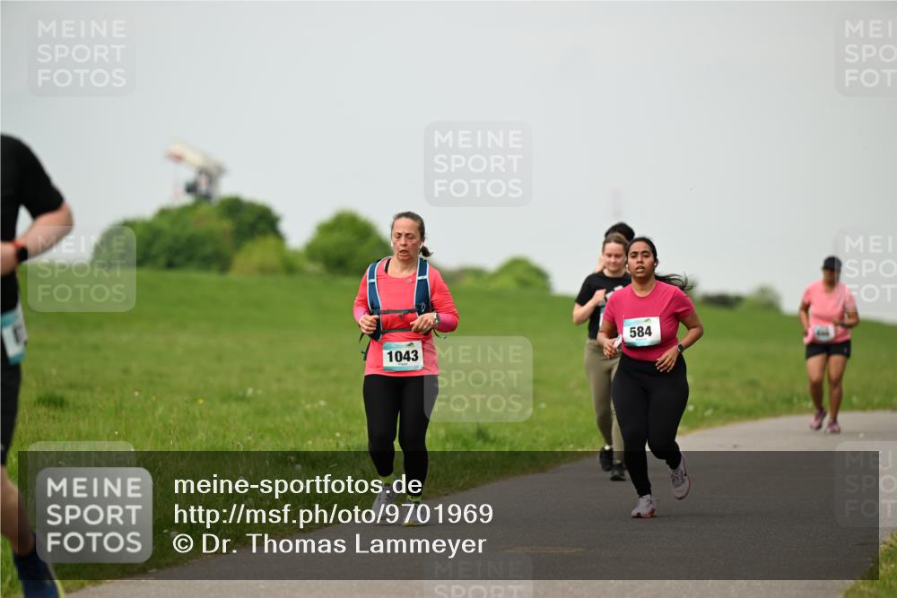 10.05.2026 - 8. Wedeler Halbmarathon Dr. Thomas Lammeyer http://msf.ph/oto/9701969 10.05.2026 11:45:43 Laufen 584, 1043 meine-sportfotos.de