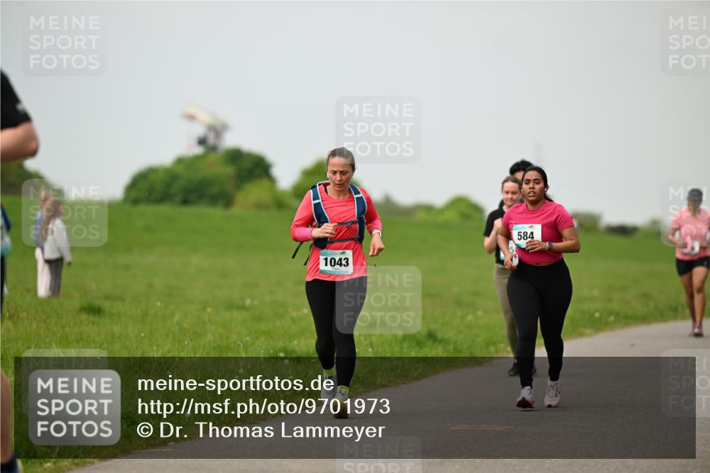 10.05.2026 - 8. Wedeler Halbmarathon Dr. Thomas Lammeyer http://msf.ph/oto/9701973 10.05.2026 11:45:43 Laufen 1043, 584 meine-sportfotos.de