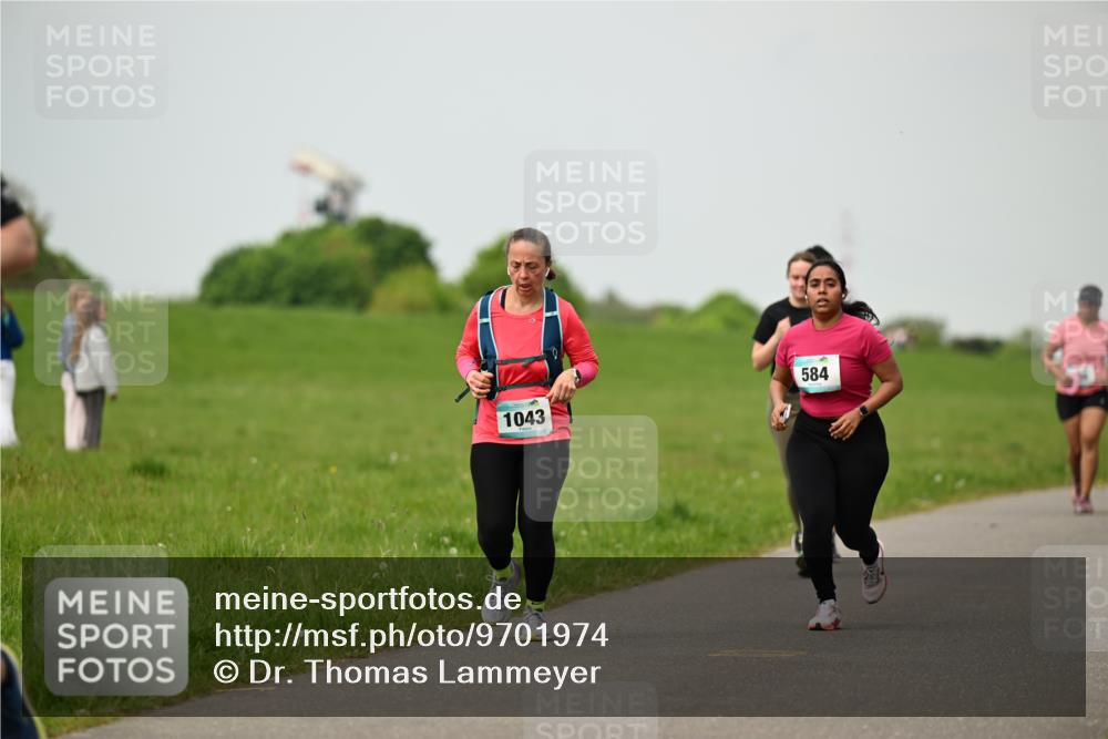 10.05.2026 - 8. Wedeler Halbmarathon Dr. Thomas Lammeyer http://msf.ph/oto/9701974 10.05.2026 11:45:43 Laufen 1043, 584 meine-sportfotos.de
