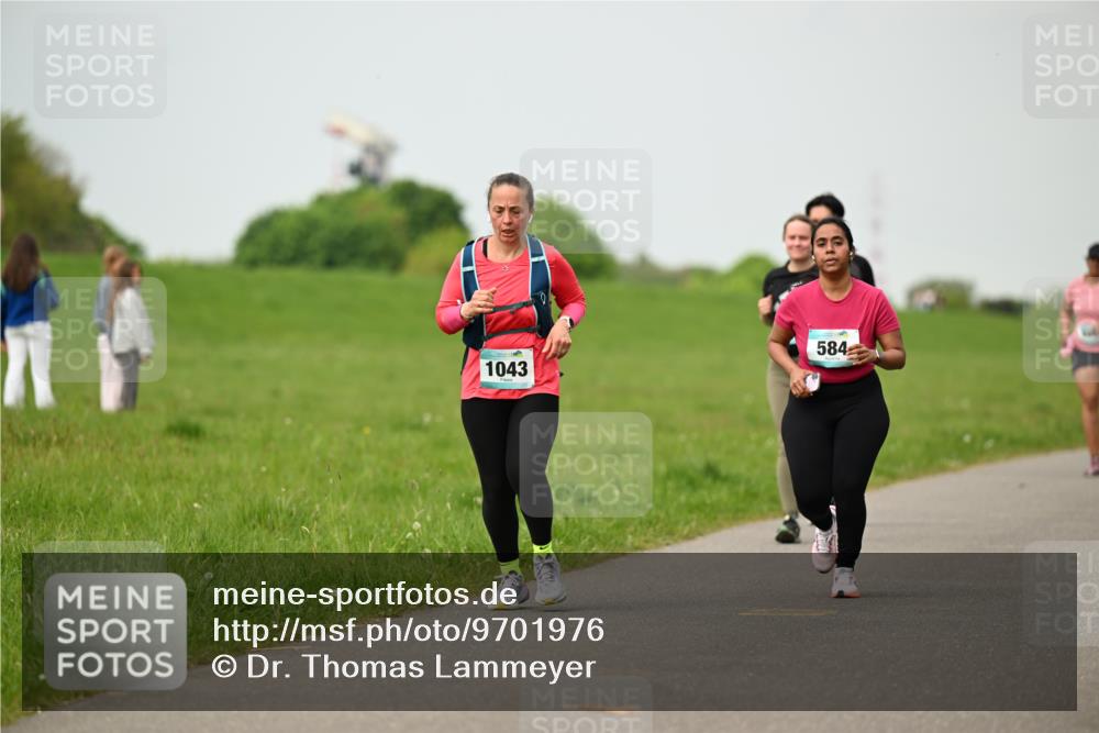 10.05.2026 - 8. Wedeler Halbmarathon Dr. Thomas Lammeyer http://msf.ph/oto/9701976 10.05.2026 11:45:44 Laufen 584, 1043 meine-sportfotos.de