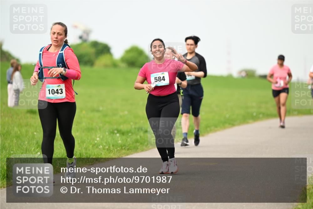 10.05.2026 - 8. Wedeler Halbmarathon Dr. Thomas Lammeyer http://msf.ph/oto/9701987 10.05.2026 11:45:46 Laufen 584, 1043 meine-sportfotos.de