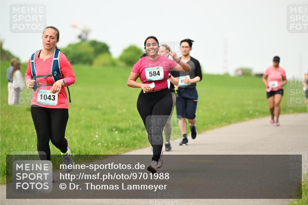 10.05.2026 - 8. Wedeler Halbmarathon Dr. Thomas Lammeyer http://msf.ph/oto/9701988 10.05.2026 11:45:46 Laufen 1043, 584 meine-sportfotos.de