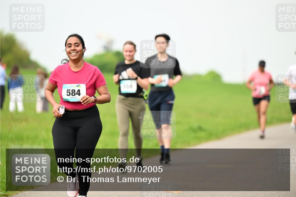 10.05.2026 - 8. Wedeler Halbmarathon Dr. Thomas Lammeyer http://msf.ph/oto/9702005 10.05.2026 11:45:48 Laufen 584 meine-sportfotos.de